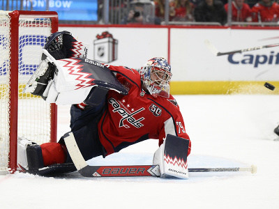 Charlie Lindgren z Washingtonu a jeho zákrok 
