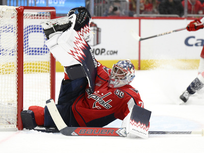 Charlie Lindgren z Washingtonu a jeho zákrok 