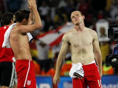 Sklamaný Wayne Rooney