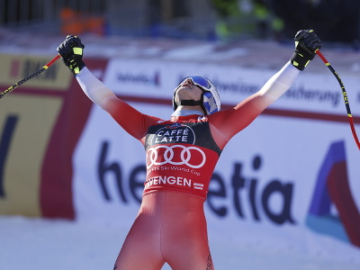 Švajčiarsky lyžiar Marco Odermatt triumfoval v sobotňajšom zjazde Svetového pohára vo Wengene.