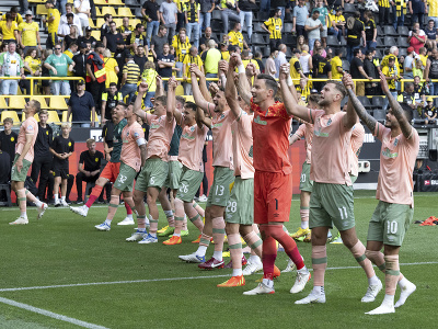 Hráči Werderu Brémy oslavujú