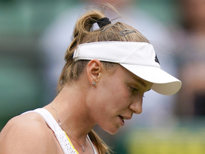Jelena Rybakinová oslavuje zisk bodu