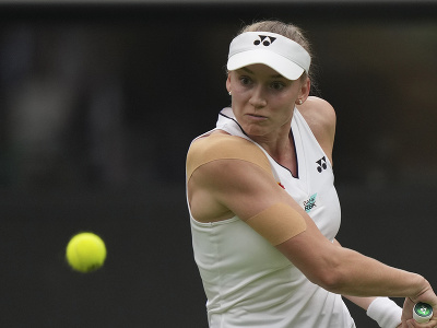 Kazašská tenistka Jelena Rybakinová počas 1. kola Wimbledonu
