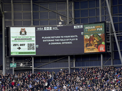 Pohárový súboj West Bromwich Albion a Wolverhampton Wanderers poznačili výtržnosti