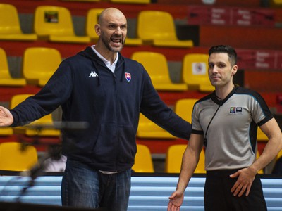 Na snímke tréner slovenskej basketbalovej reprezentácie Žan Tabak