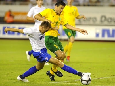 Tomáš Oravec v súboji s Borisom Pandžom