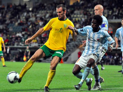 Patrik Mráz a Bagayoko Mamadou v súboji