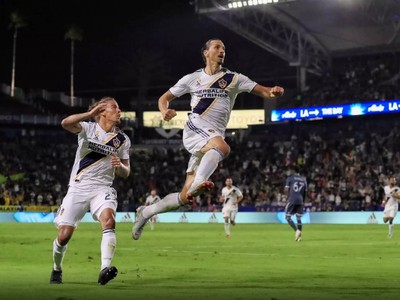 Zlatan Ibrahimovič strelil už 20 gólov v MLS, do siete Vancouveru pridal ďalšie dva