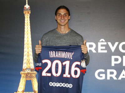 Zlatan Ibrahimovič predĺžil kontrakt s PSG do roku 2016