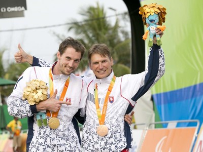 Slovenskí medailisti Jozef Metelka a Patrik Kuril