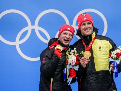 Nemeckí bobisti Francesco Friedrich a Thorsten Margis obhájili zlato