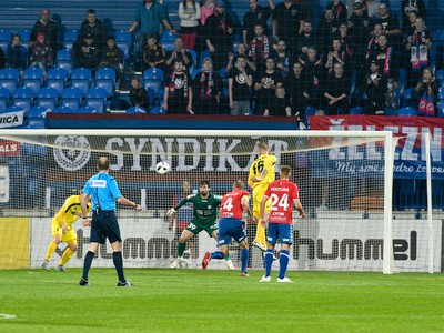 Zľava: Martin Junas, Petr Pavlík obaja z FK Senica, Dávid Škutka zo Spartak Myjava a Denis Ventúra z FK Senica