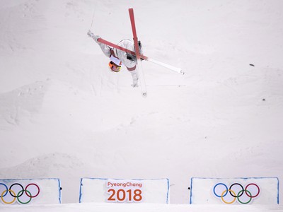 Mikael Kingsbury získal zlatú medailu v akrobatickom lyžovaní