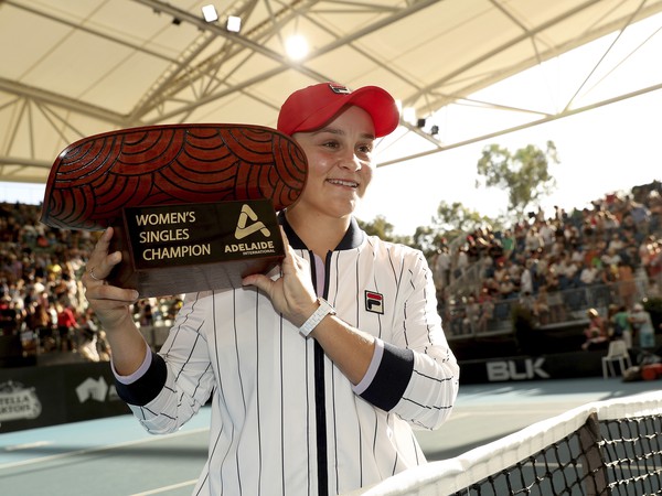 Svetová jednotka Ashleigh Bartyová vyhrala turnaj WTA v Adelaide