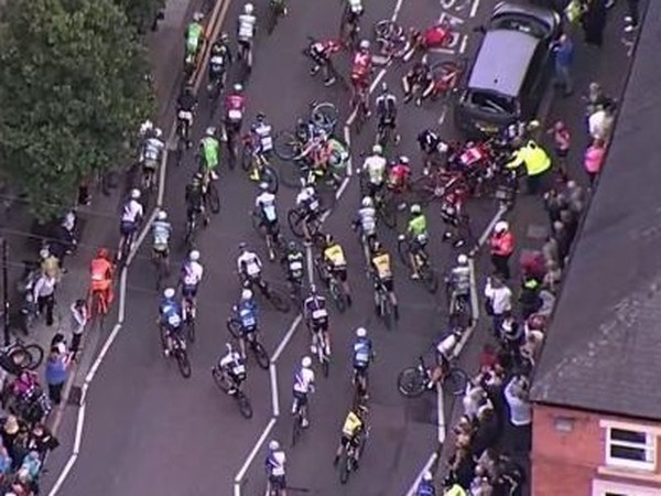 Na Okolo Británie nepochopiteľne ohrozili cyklistov