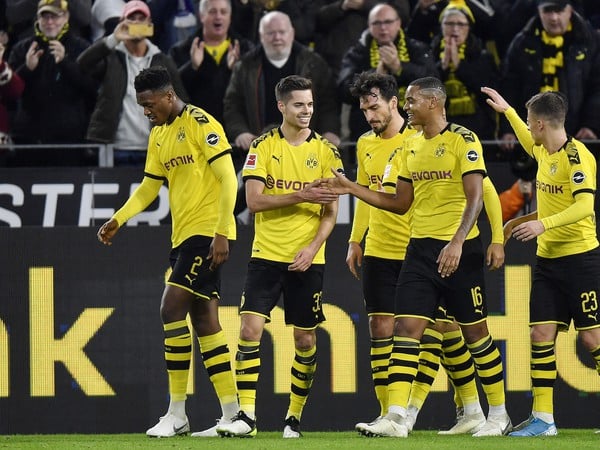 Julian Weigl sa rozhodol ukončiť pôsobenie v Dortmunde