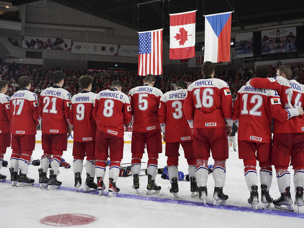 Hokejisti Česka po prehre s Kanadou vo finále MS do 20 rokov