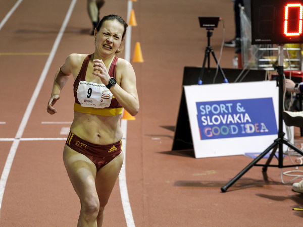 Na snímke slovenská reprezentantka v chôdzi Mária Katerinka Czaková počas pretekov na 5000 metrov na Halových majstrovstvách Slovenska v chôdzi v Bratislave