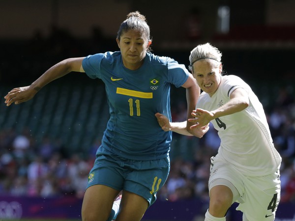 Cristiane a Katie Hoyleov
