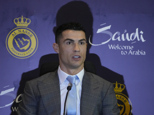 Cristiano Ronaldo bol oficiálne predstavený ako nový člen klubu Al-Nassr