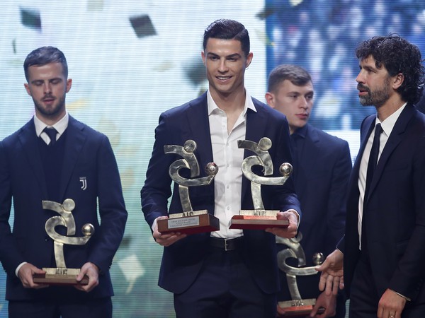 Cristiano Ronaldo získal cenu za najlepšieho hráča a útočníka Serie A