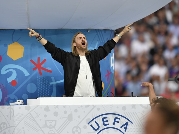 Francúzsky dídžej David Guetta sa prezentoval svojou hymnou na otváracom ceremoniáli
