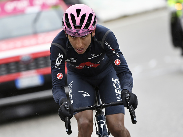 Egan Bernal počas 16. etapy Giro d'Italia