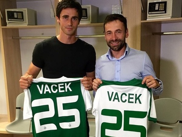 Kamil Vacek so svojim agentom Viktorom Kolářom