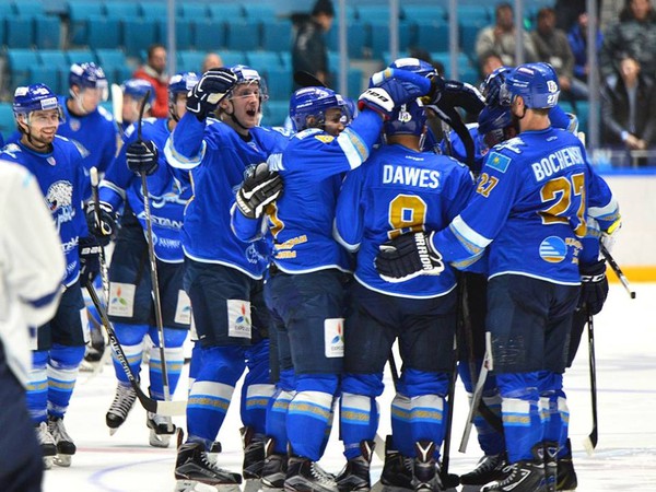 Víťazné oslavy hokejistov Barysu Astana