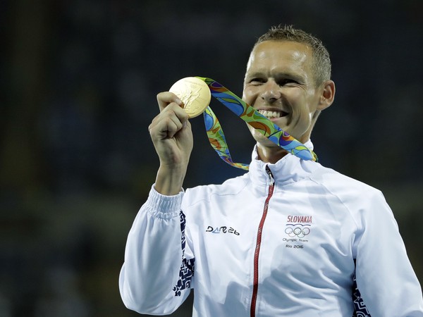 Matej Tóth sa raduje z olympijského zlata