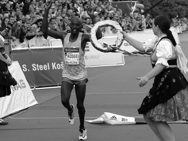 Víťazom 92. ročníka Medzinárodného maratónu mieru v Košiciach 4. októbra 2015 sa stal Keňan Samuel Kiplimo Kosgei 