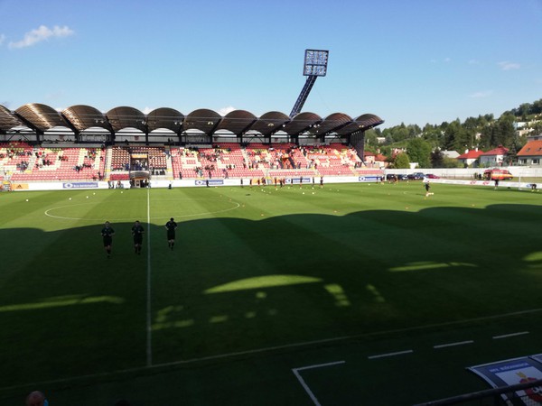 Štadión Pod Čebraťom počas prvého zápasu proti Levski Sofia