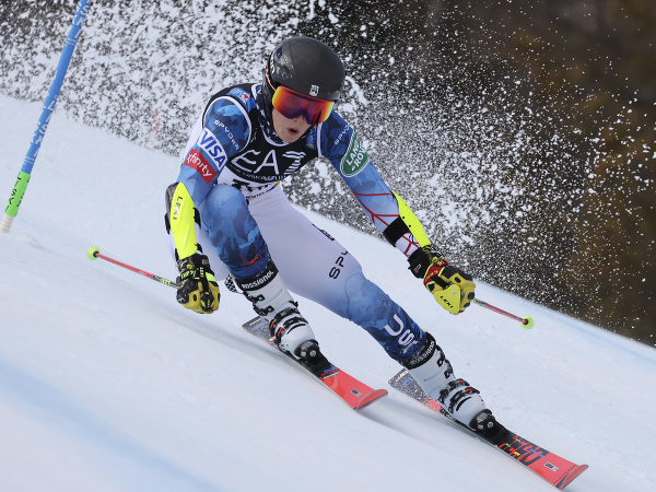 Americká lyžiarka Nina O'Brienová