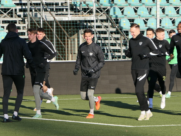 Na snímke futbalisti MŠK Žilina počas prvého tréningu zimnej prípravy na jarnú časť futbalovej Fortuna ligy