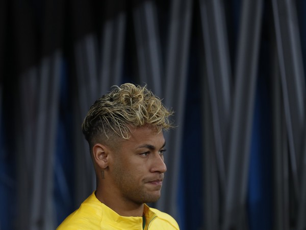 Neymar v Rusku s novým účesom 