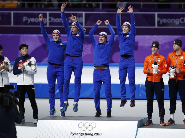 Nórski reprezentanti v rýchlokorčuľovaní získali zlaté medaily