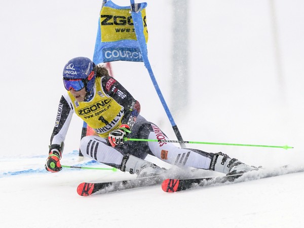 Petra Vlhová v prvom kole obrovského slalomu v Courcheveli