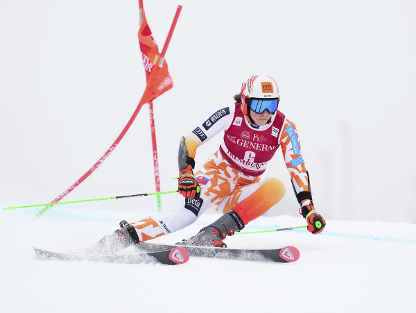 Petra Vlhová počas prvého kola obrovského slalomu v kanadskom Tremblant