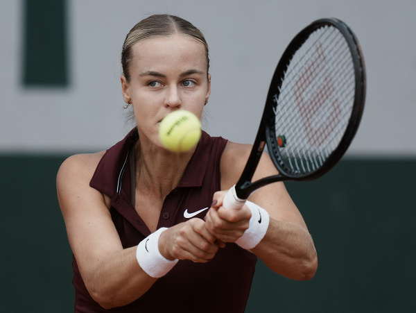 Отличный поворот Шмидловой в Праге: в полуфинале дерби она сыграет с хозяином турнира