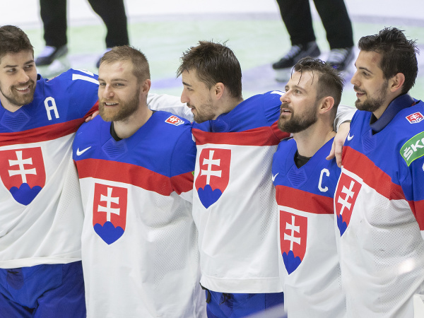 Slovenskí hokejisti po víťazstve 7:1 nad Dánskom