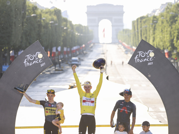 Тур де Франс нарушает историческую традицию: мы не увидим конец самой знаменитой гонки в Париже!