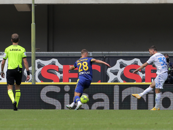 Petar Stojanović strieľa vyrovnávajúci gól Empoli