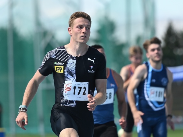 Slovenský šprintér Ján Volko v behu na 100 m mužov na majstrovstvách Slovenska v atletike v Trnave
