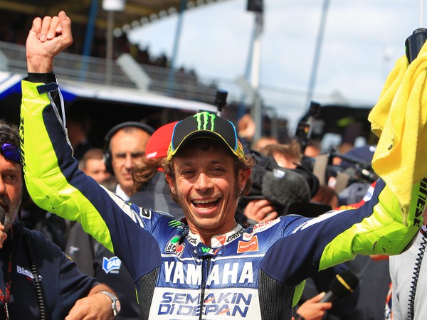 Valentino Rossi sa teší z víťazstva