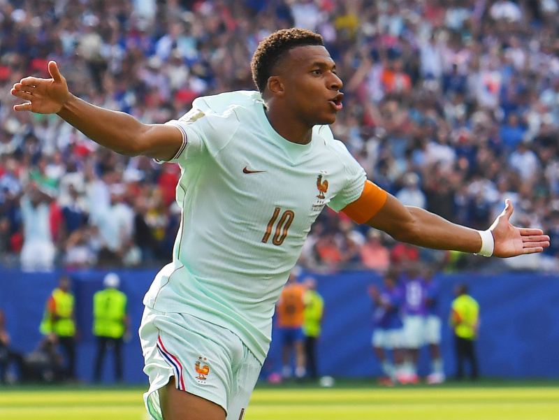 MS VO FUTBALE 2026 Francúzsko je prvým semifinalistom! Mbappé zahodil penaltu, gólový druhý polčas