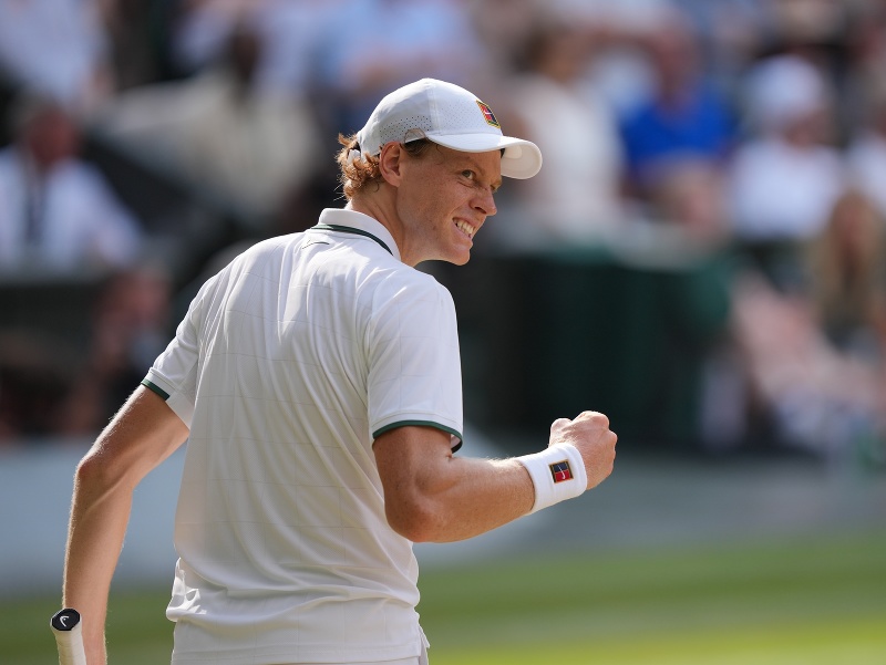 Pomsta za Australian Open vyšla dokonale: Sinner nedal šancu Djokovičovi a zahrá si finále