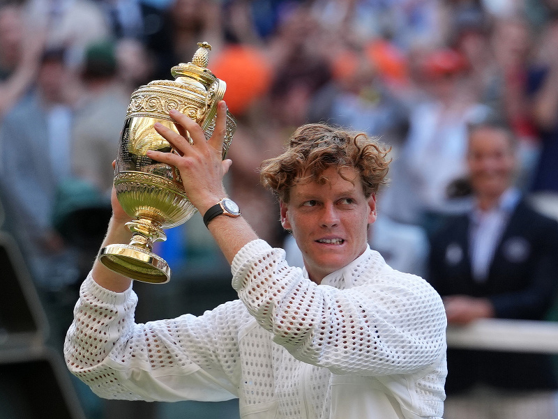 Po prvom prehratom sete ďalšiu drámu nedopustil: Jannik Sinner obhájil titul vo Wimbledone!