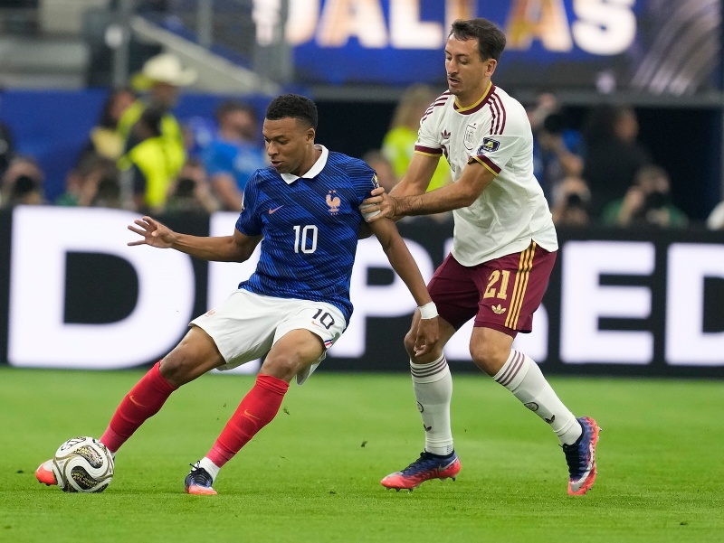 MS VO FUTBALE 2026 Mbappé ani nikto iný: Španieli vygumovali Francúzsko a zabojujú o titul