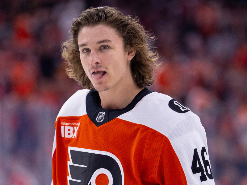Od obalu na videohre NHL ku krásnym peniazom: Z amerického útočníka sa stal milionár