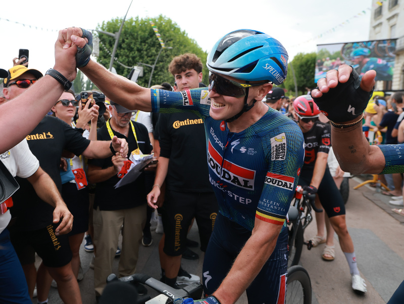 Tour de France opúšťa ďalšie zvučné meno: Víťaz troch etáp už nevidel svetlo na konci tunela